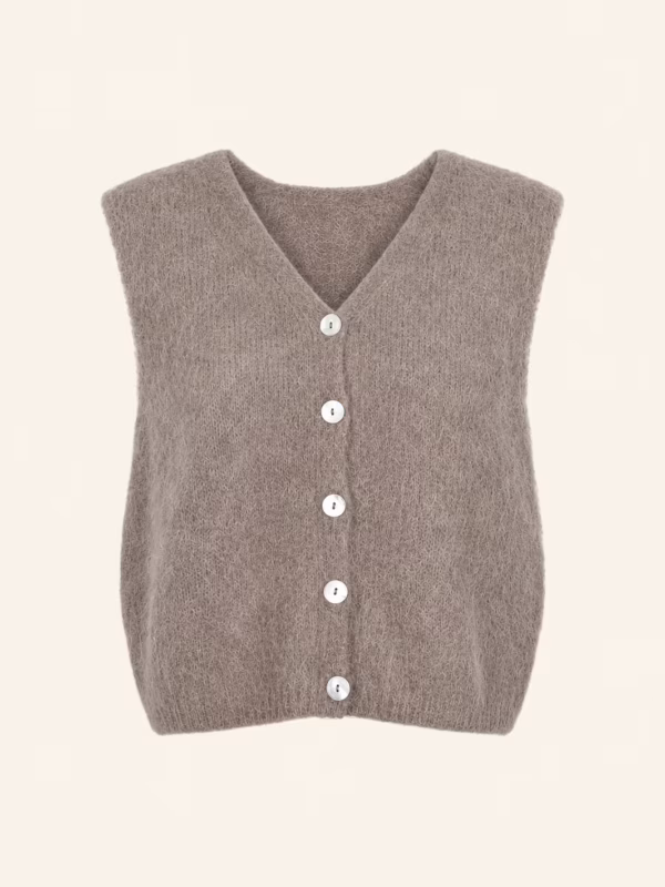 Thelma Vest