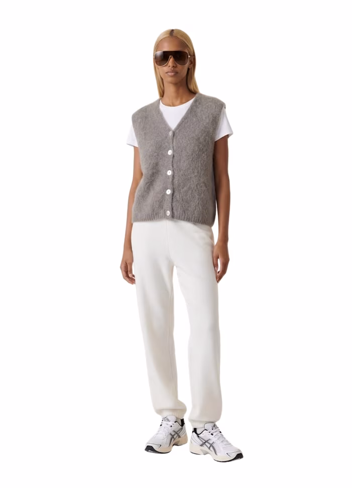 Thelma Vest, Bild 2